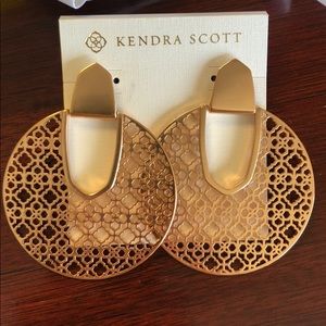 NEW Kendra Scott earrings